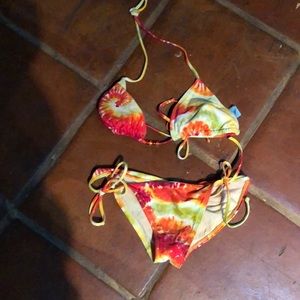 Cover Style size S tie dye print 2 piece bathing suit